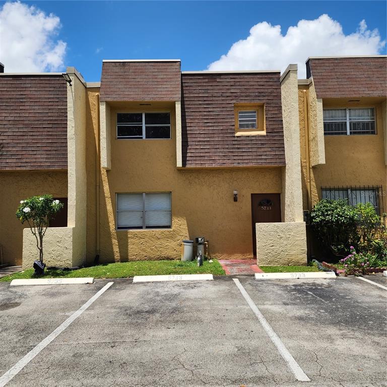 5733 BLUEBERRY COURT UNIT 119