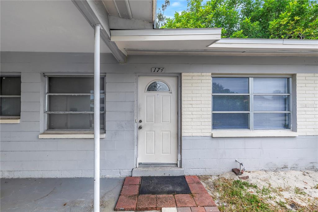 172 38TH AVENUE SE, ST PETERSBURG, FL — photo 2 of 30