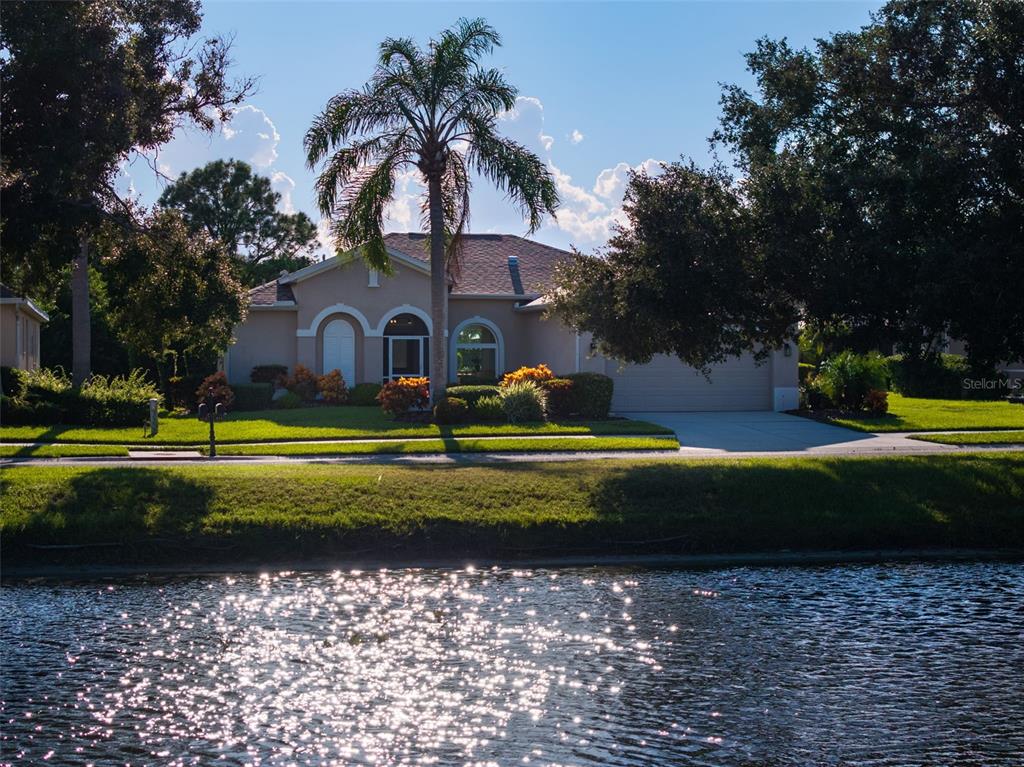 414 LONDONDERRY DRIVE, SARASOTA, FL — photo 3 of 30