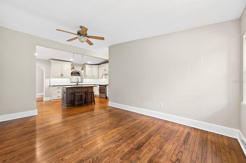 1212 ELMWOOD STREET, ORLANDO, FL — photo 4 of 49