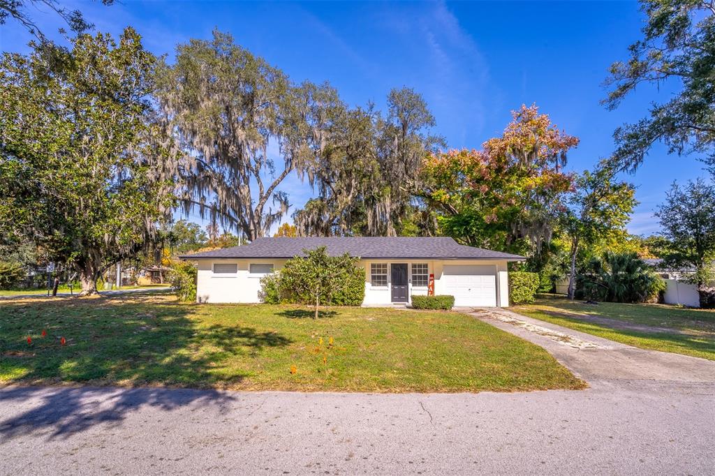 1237 W VOORHIS AVENUE