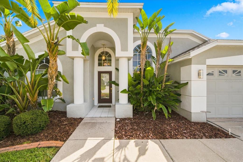 18009 PALM BREEZE DRIVE, TAMPA, FL — photo 5 of 30