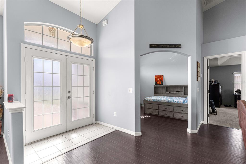 10100 SE 69TH TERRACE, BELLEVIEW, FL — photo 3 of 30