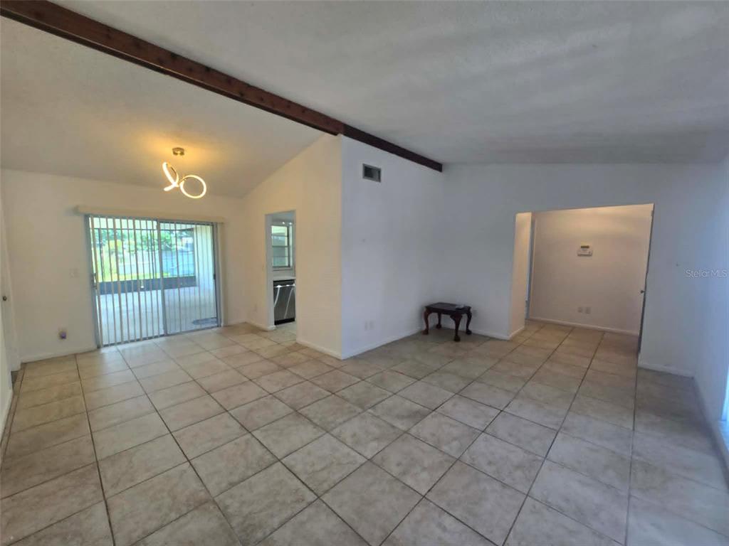 12412 CARDIFF DRIVE, TAMPA, FL — photo 4 of 16