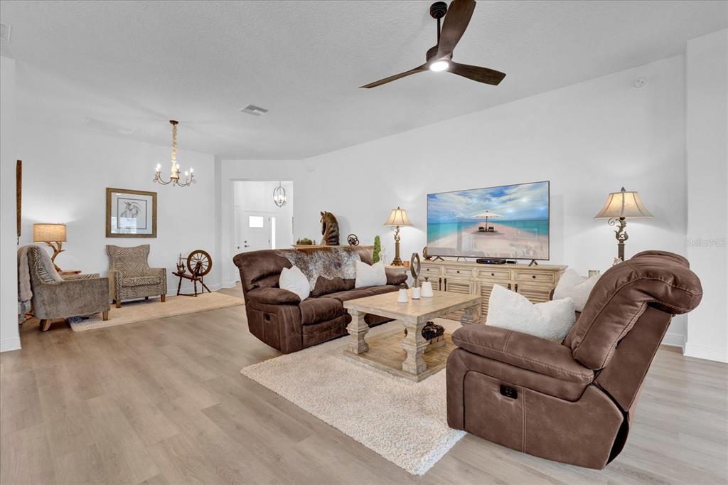 1393 KENNETH STREET, THE VILLAGES, FL — photo 4 of 37