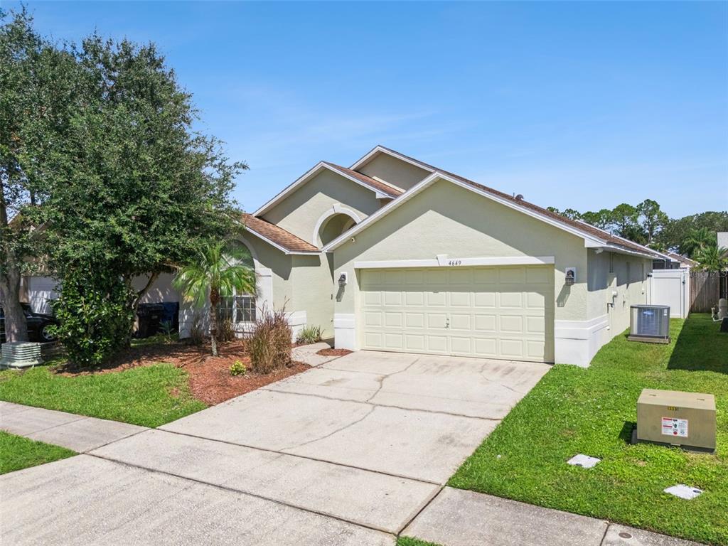 4649 EAGLE PEAK DRIVE, KISSIMMEE, FL — photo 2 of 30