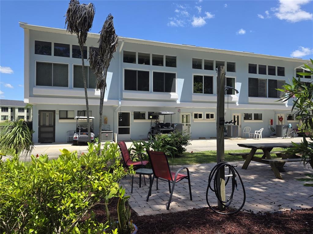 1873 MAZO MANOR UNIT T9