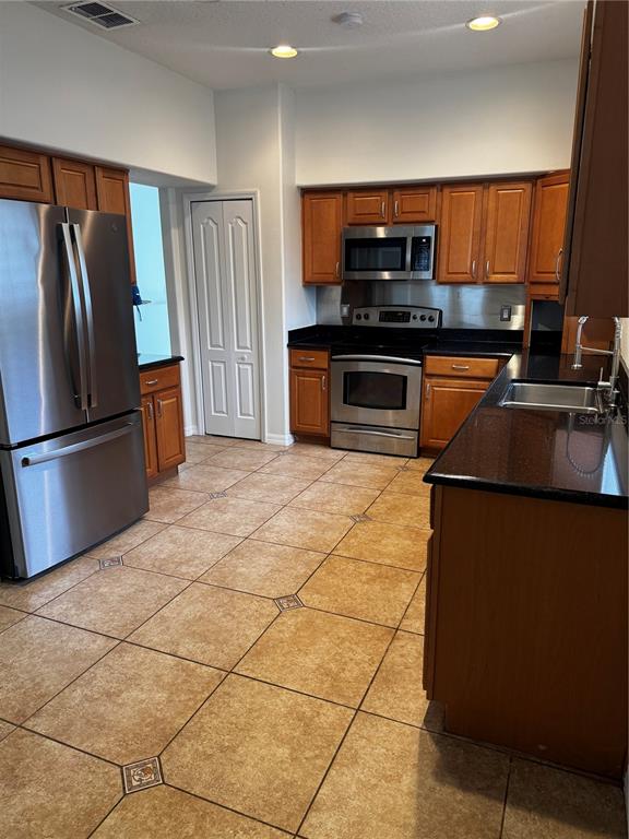 2742 DOVER GLEN CIRCLE, ORLANDO, FL — photo 2 of 23