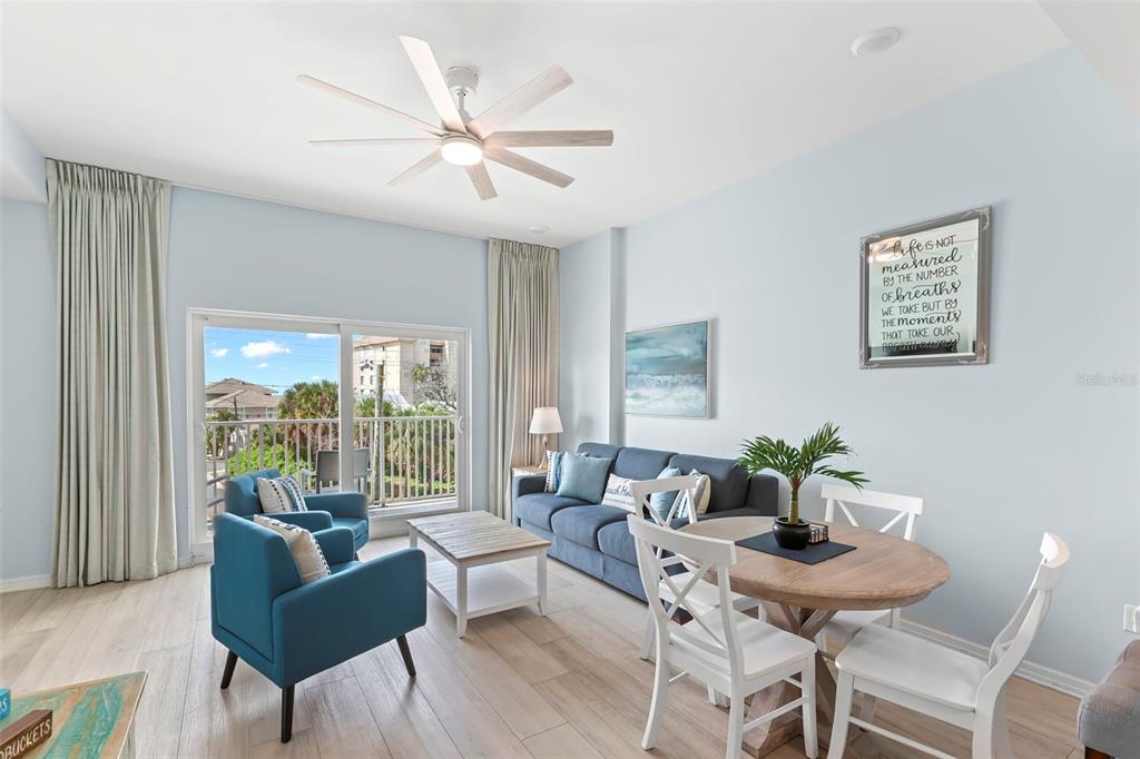 13101 GULF BOULEVARD UNIT 1302, MADEIRA BEACH, FL — photo 4 of 30