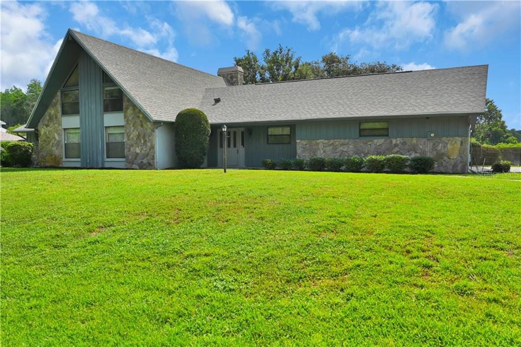 821 N Golf Course DRIVE, CRYSTAL RIVER, FL — photo 2 of 30