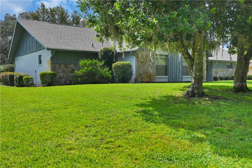 821 N Golf Course DRIVE, CRYSTAL RIVER, FL — photo 3 of 30