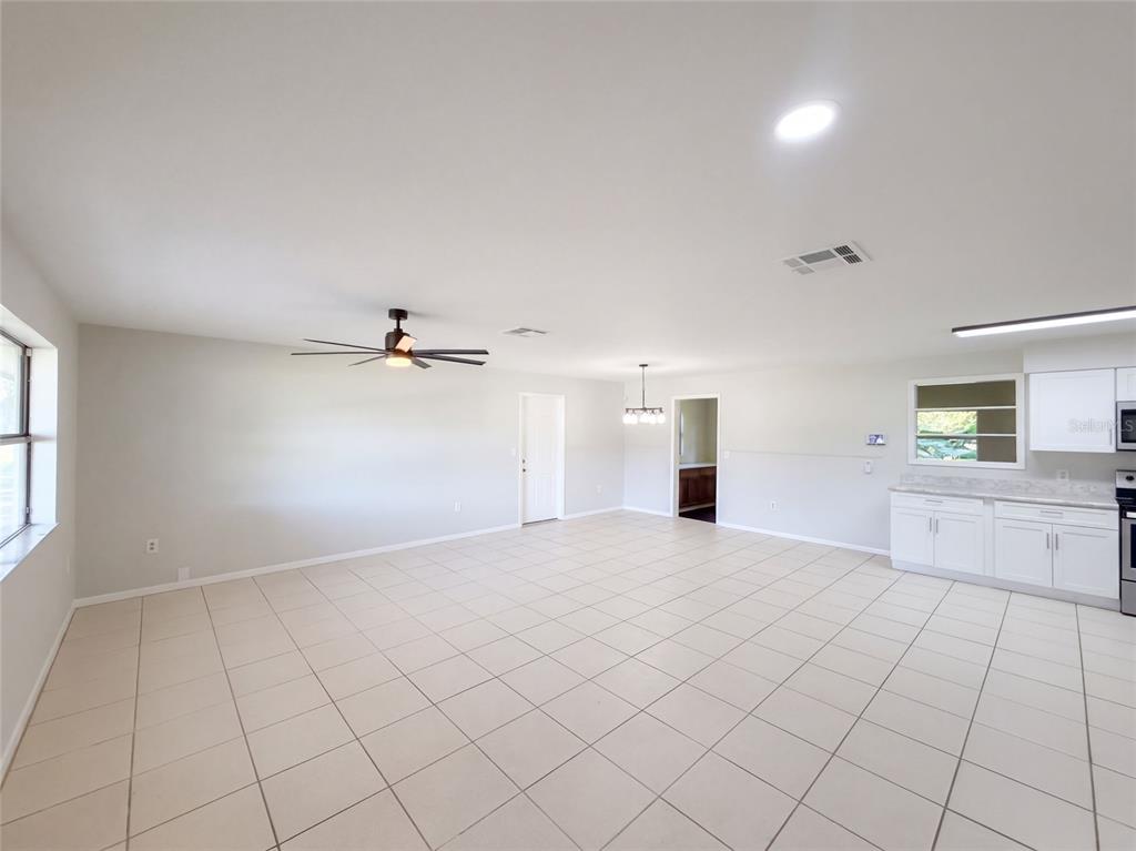 425 W DAUGHTERY ROAD, LAKELAND, FL — photo 3 of 19
