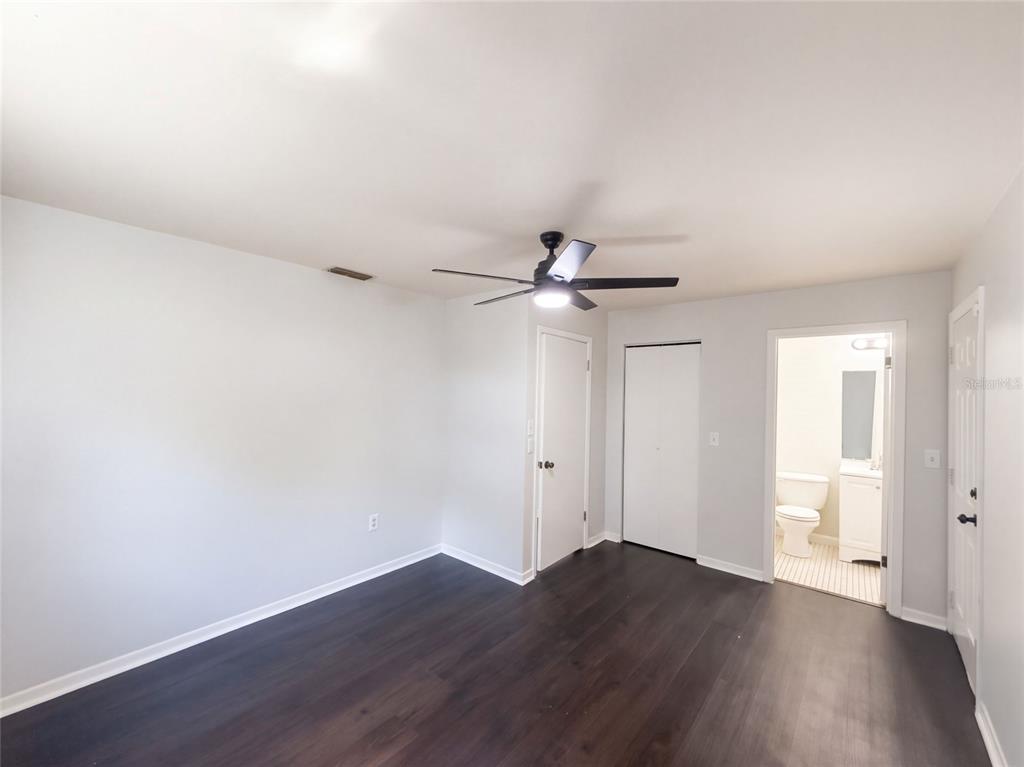 425 W DAUGHTERY ROAD, LAKELAND, FL — photo 4 of 19