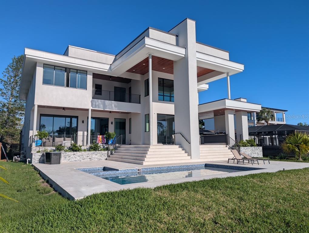 4441 POMPANO DRIVE SE