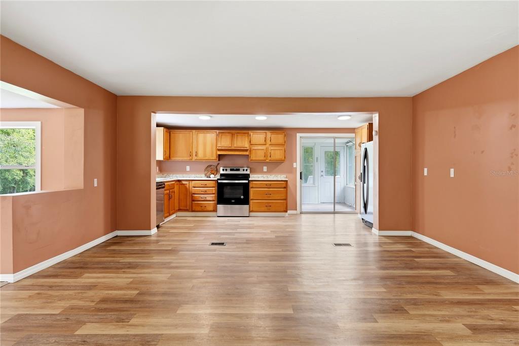 752 N STATE ROAD 21, MELROSE, FL — photo 4 of 30