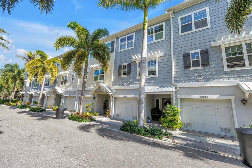5930 ANCHROAGE WAY S, ST PETERSBURG, FL — photo 2 of 94