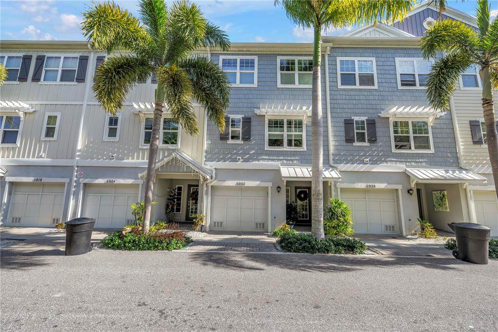 5930 ANCHROAGE WAY S, ST PETERSBURG, FL — photo 4 of 94