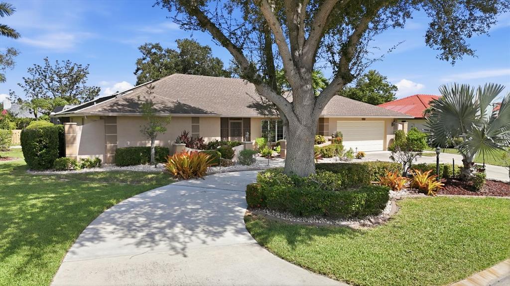 5511 COUNTRY LAKES TRAIL