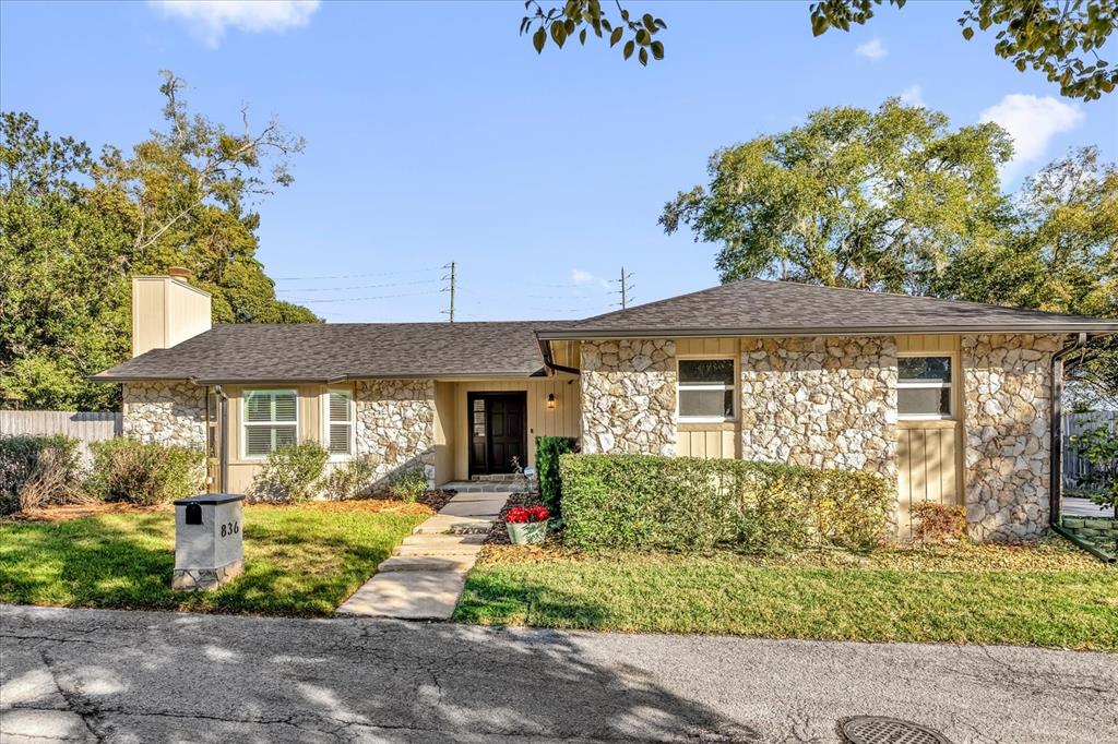 836 MARAVAL COURT