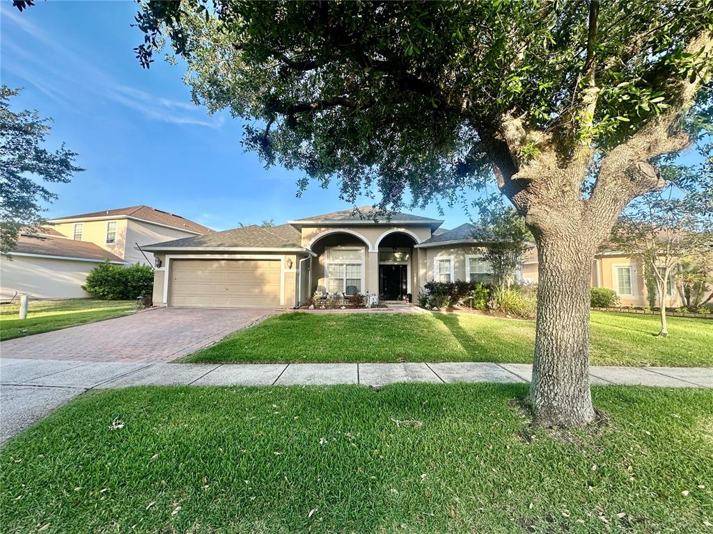 2693 PATRICIAN CIRCLE