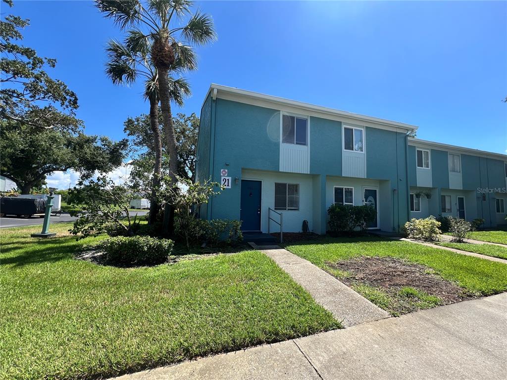 182 114TH TERRACE NE UNIT 182