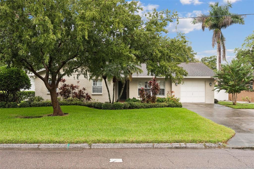4208 N RIVER VIEW AVENUE, TAMPA, FL — photo 2 of 25