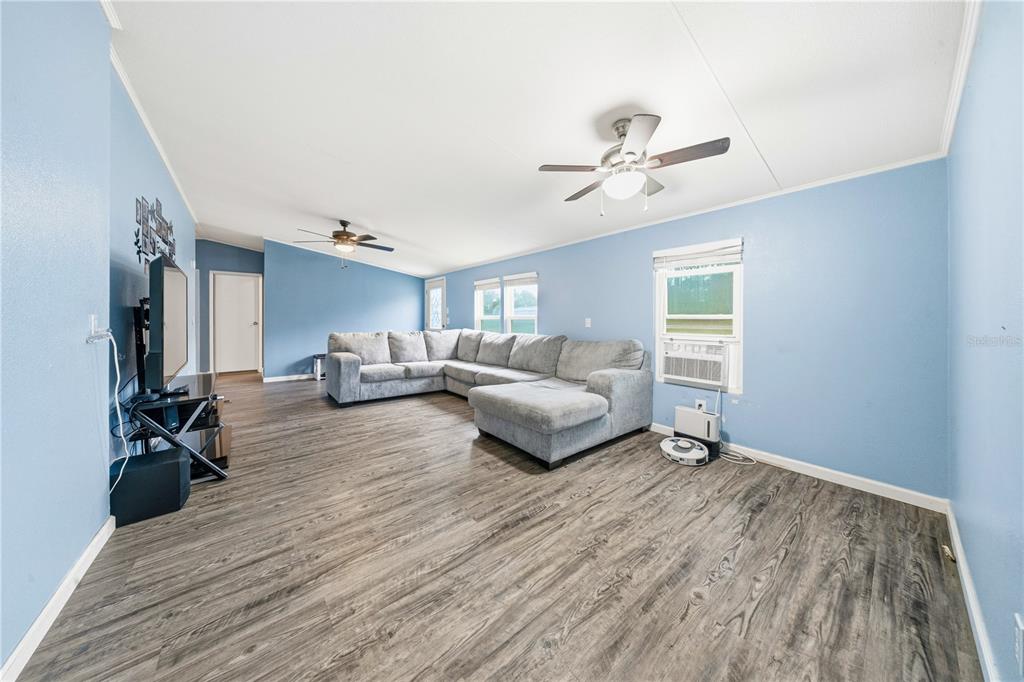 1903 ALTO LANE, LUTZ, FL — photo 3 of 24