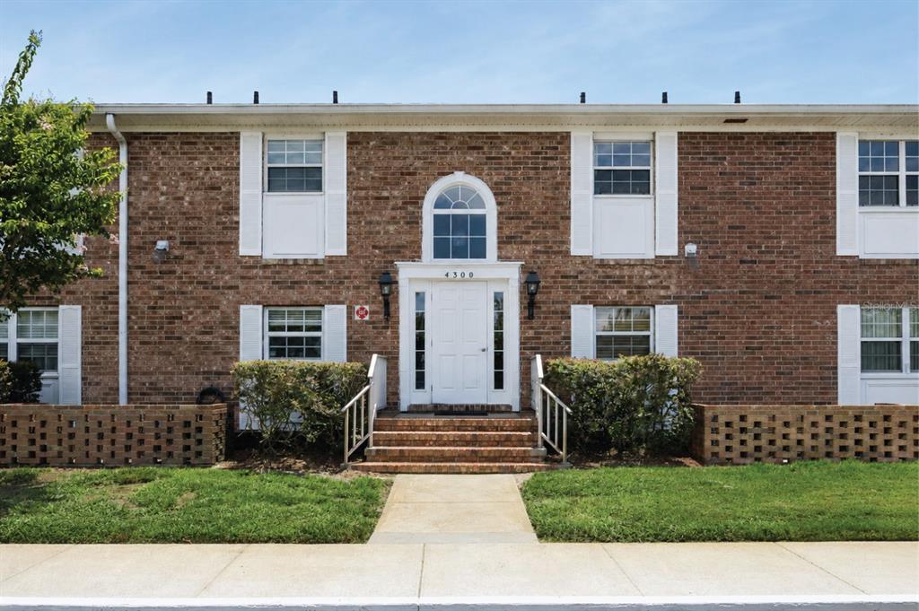 4300 LAKE UNDERHILL ROAD UNIT 23B2
