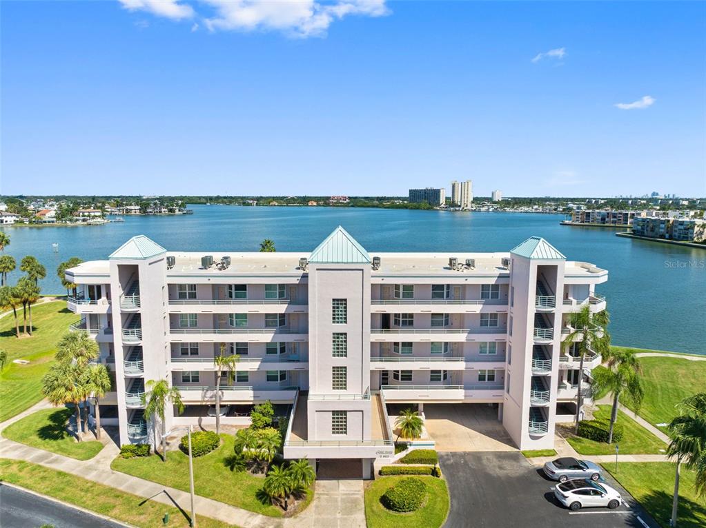 8021 SAILBOAT KEY BOULEVARD S UNIT 304, ST PETERSBURG, FL — photo 2 of 86