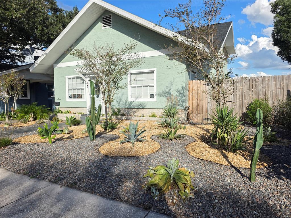 118 S WATERLOO AVENUE, LAKELAND, FL — photo 2 of 31