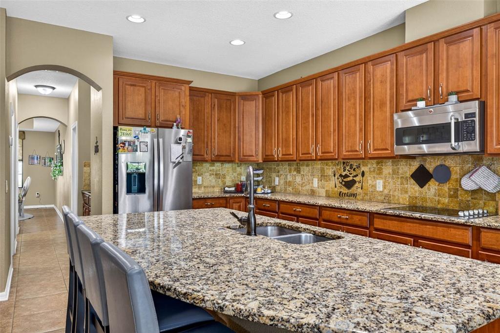 11603 PALMETTO PINE STREET, RIVERVIEW, FL — photo 4 of 30