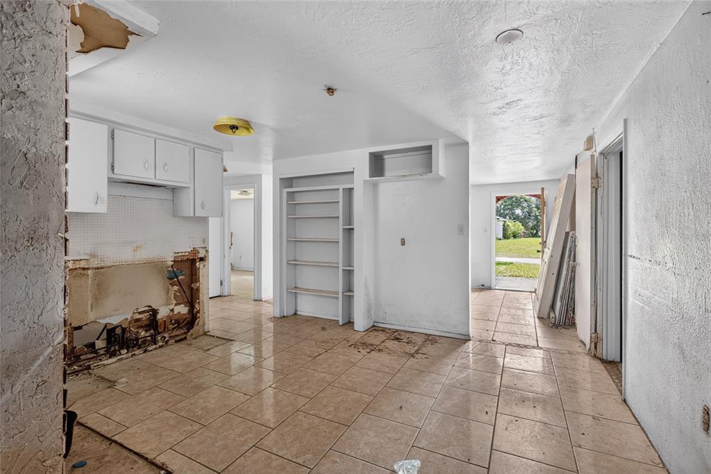 6701 POMANDER AVENUE, NEW PORT RICHEY, FL — photo 5 of 20