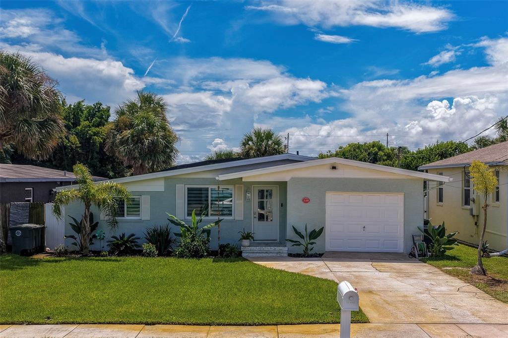 348 WOODLAND AVENUE, DAYTONA BEACH, FL — photo 4 of 30