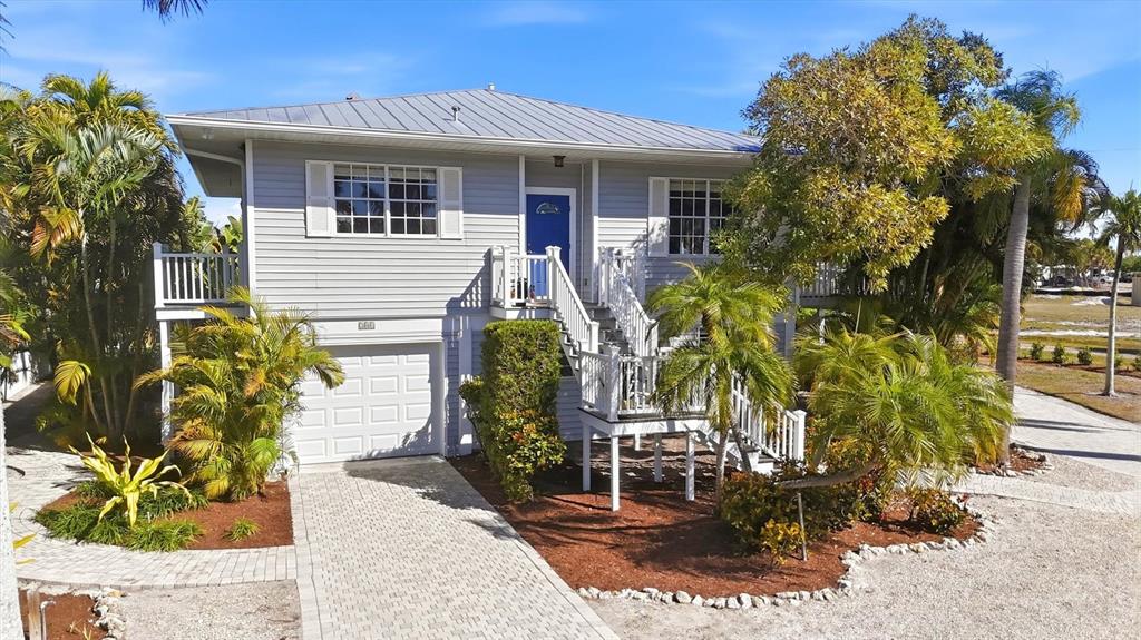281 SEABREEZE COURT