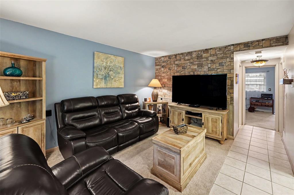 6100 21ST STREET N UNIT 3, ST PETERSBURG, FL — photo 4 of 34