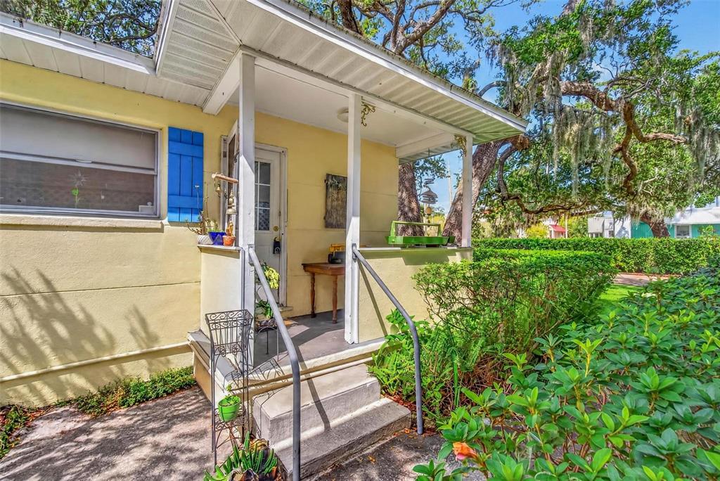 690 2ND STREET S, SAFETY HARBOR, FL — photo 3 of 30