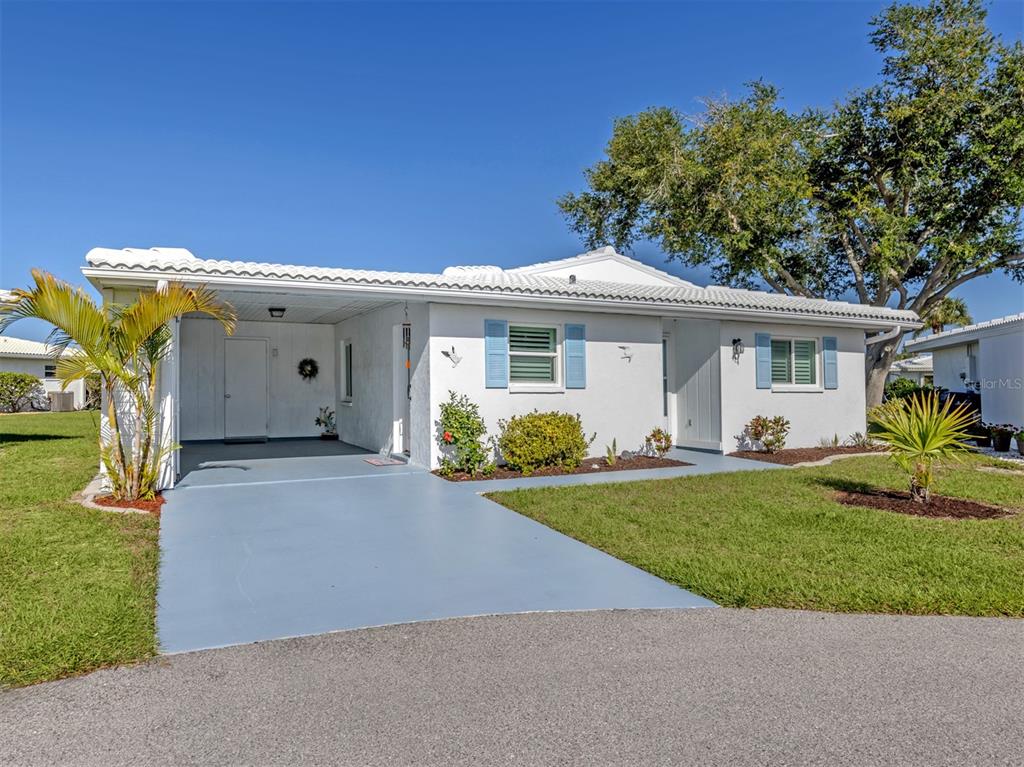 414 CIRCLEWOOD DRIVE UNIT H2