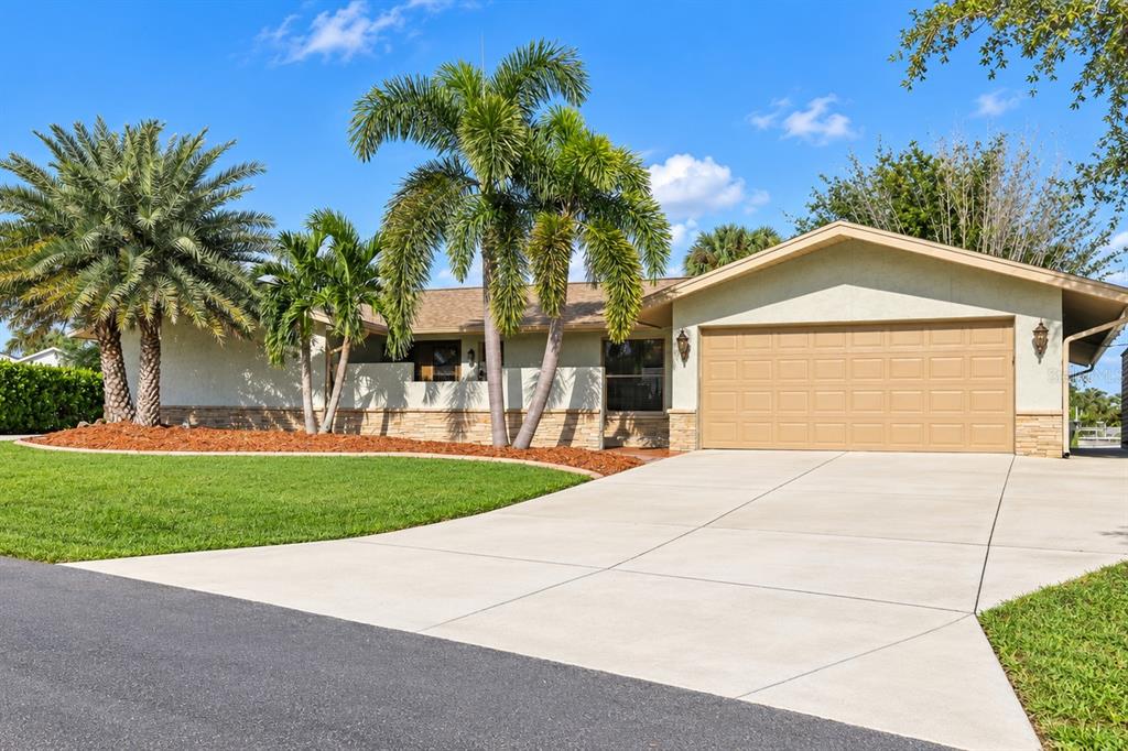 4224 BUR STREET, PORT CHARLOTTE, FL — photo 3 of 30