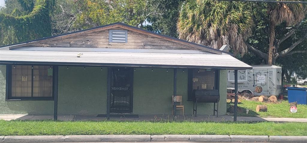 206 N OREGON AVENUE