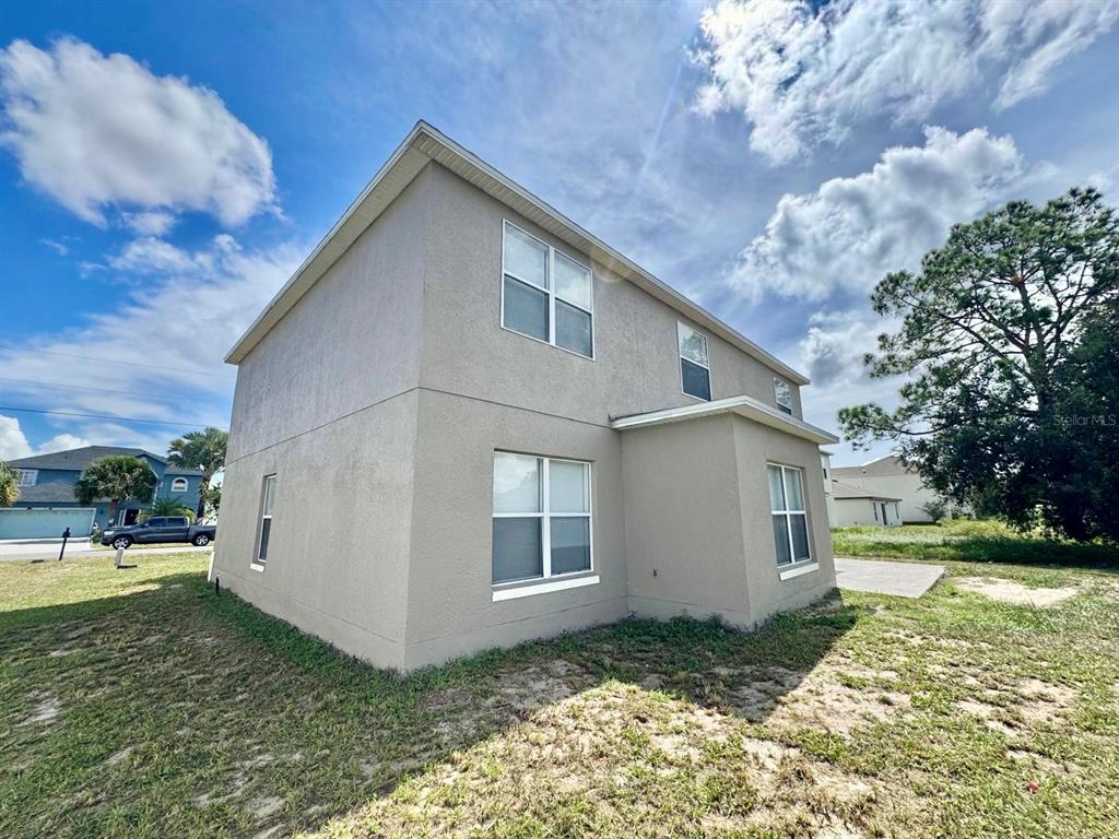 727 JAMES COURT, KISSIMMEE, FL — photo 3 of 30