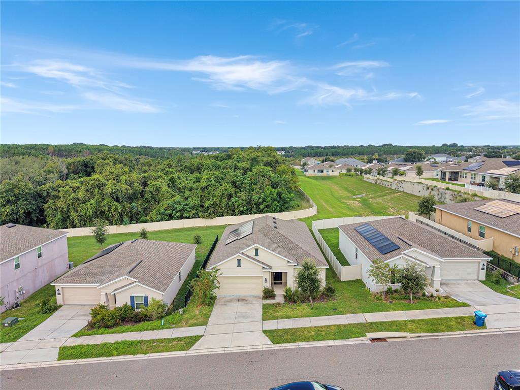 786 CITRUS RESERVE BOULEVARD, DAVENPORT, FL — photo 2 of 33