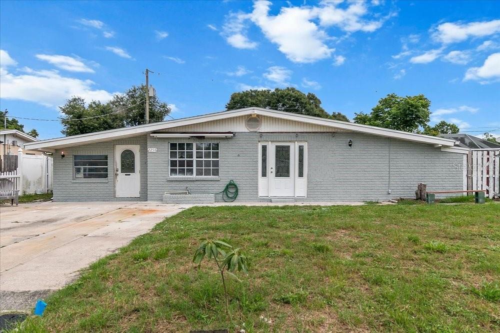 2256 SMATHER CIRCLE S