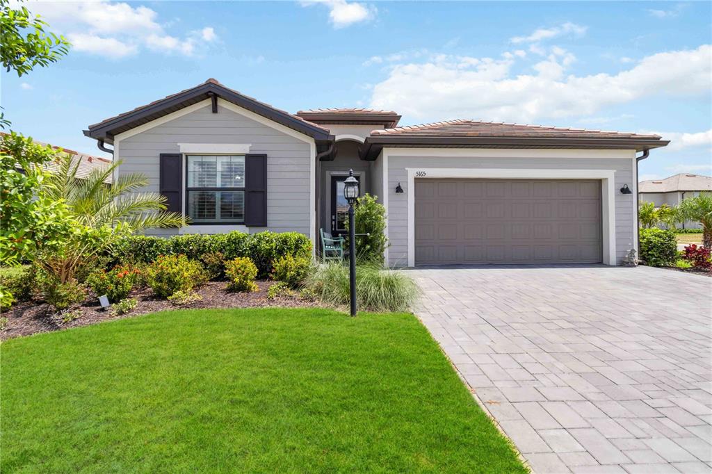 5165 CORAL REEF WAY