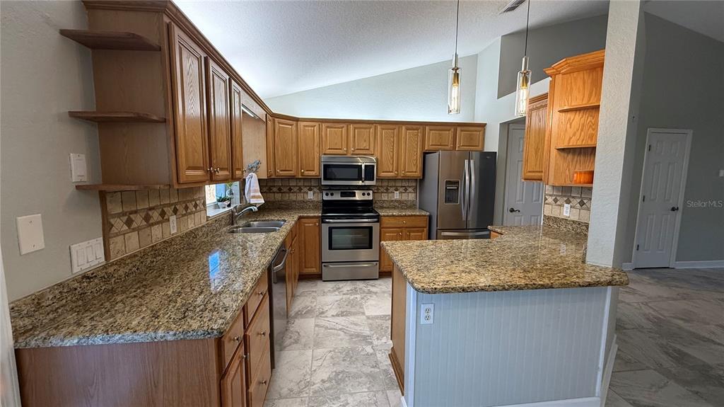 3974 SE 24TH COURT, OCALA, FL — photo 5 of 24