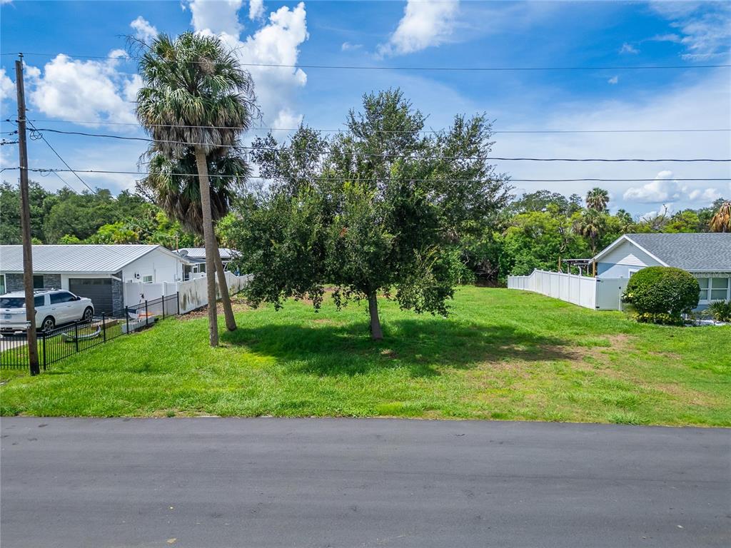 BAY DRIVE, GIBSONTON, FL — photo 2 of 30