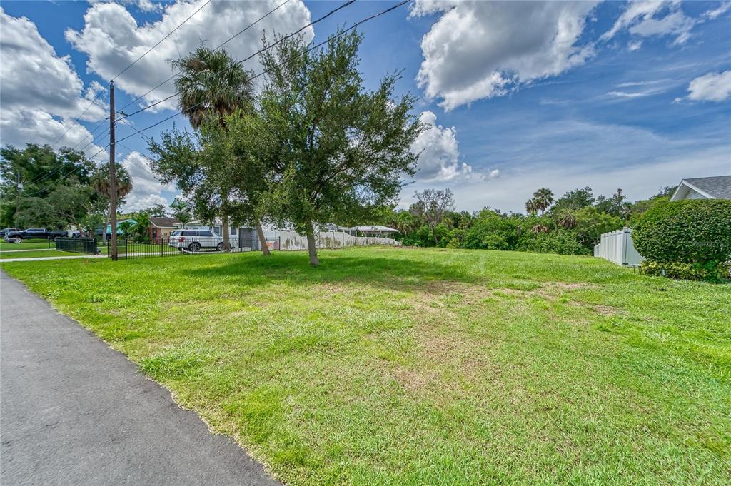BAY DRIVE, GIBSONTON, FL — photo 4 of 30