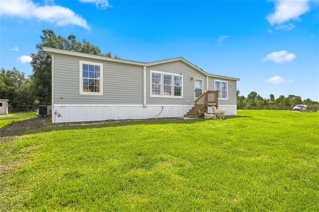 20967 NW 250TH STREET, OKEECHOBEE, FL — photo 3 of 30