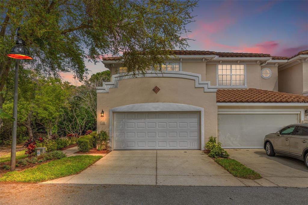 252 VALENCIA CIRCLE, ST PETERSBURG, FL — photo 2 of 30