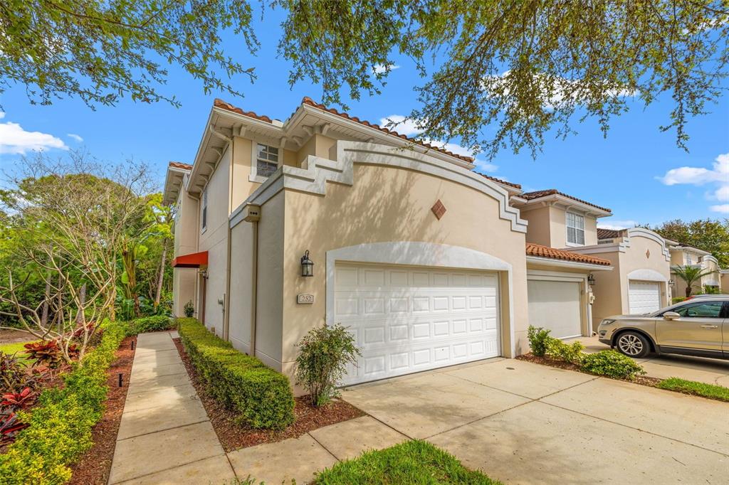252 VALENCIA CIRCLE, ST PETERSBURG, FL — photo 3 of 30