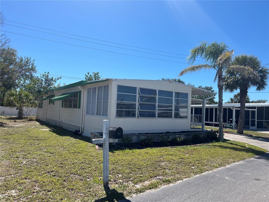 733 ROMA ROAD